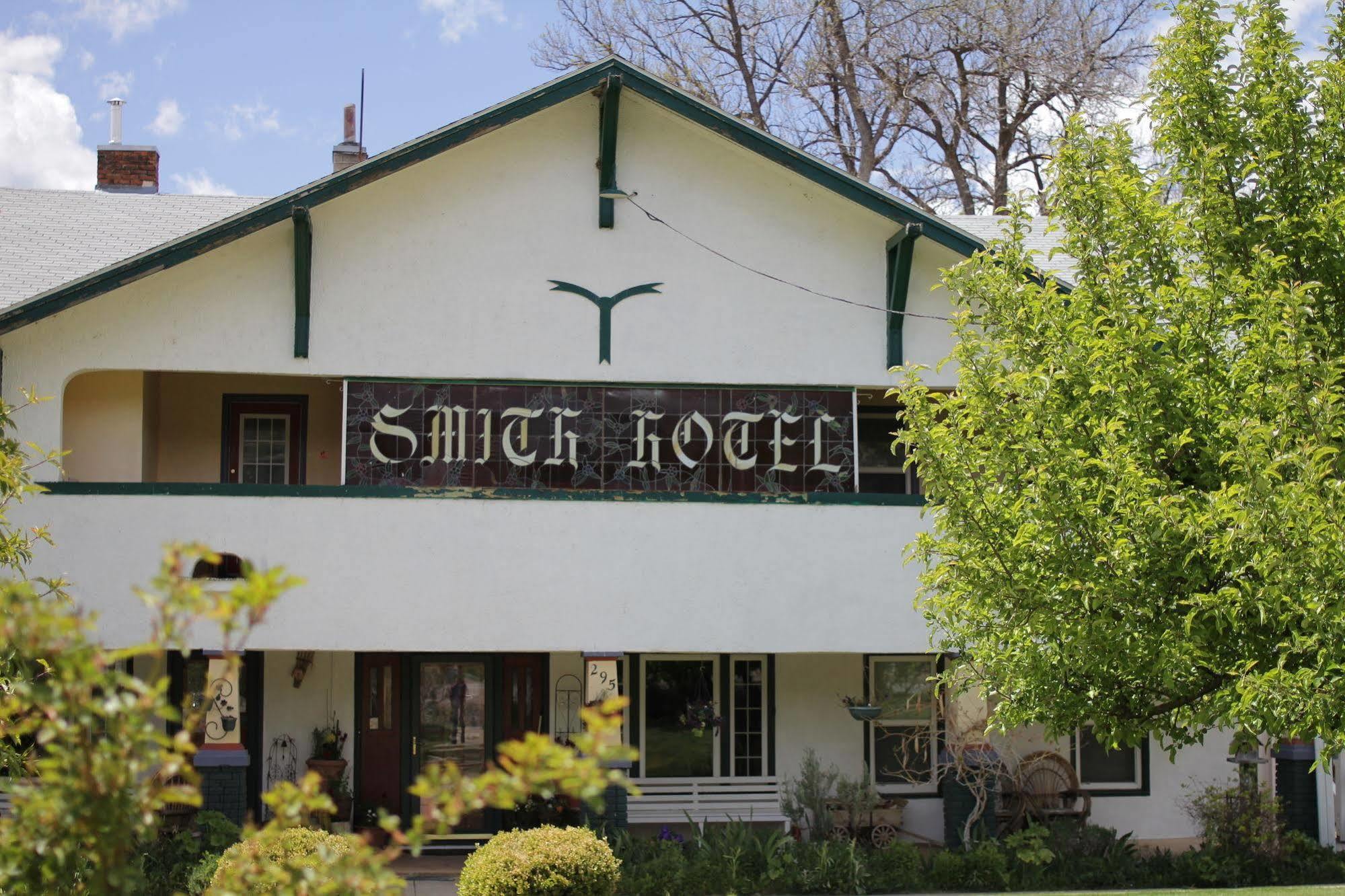 Historic Smith Hotel B&B غلينديل المظهر الخارجي الصورة